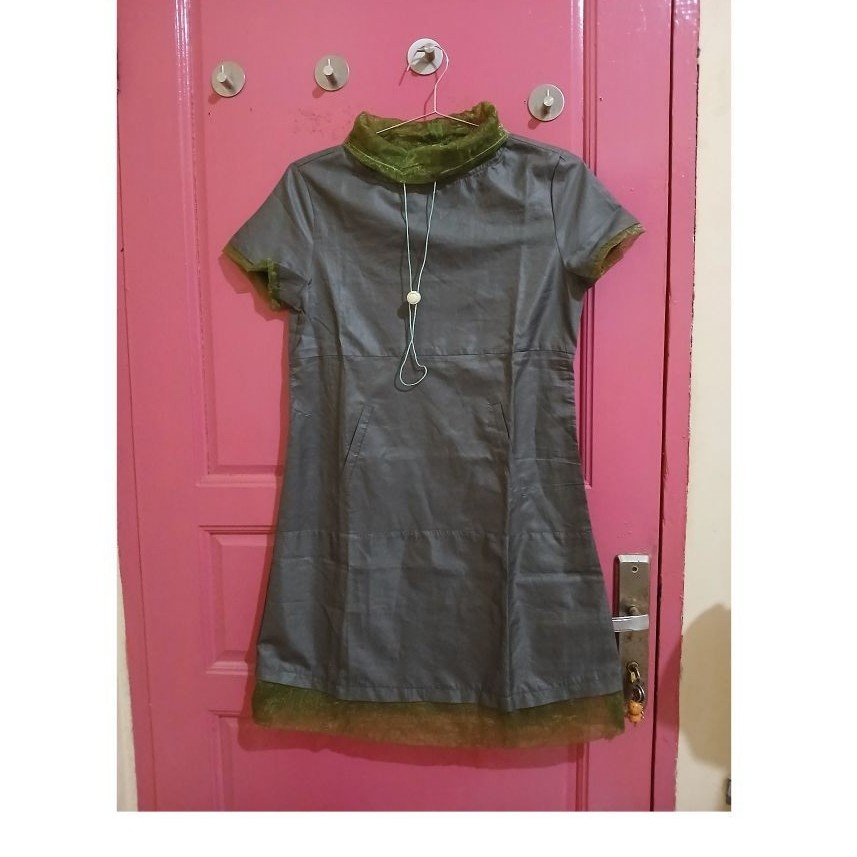 Import Dress Parasut Wanita Abu Kerah Tile Hijau Lengan Pendek Sporty Tunic