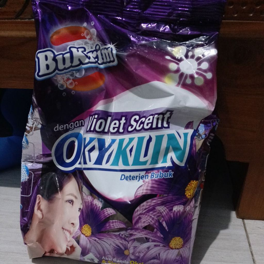 Bukrim Oxyklin detergen bubuk 700 gram