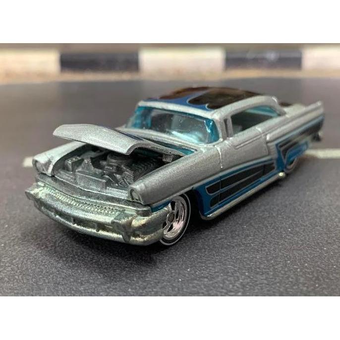 HOTWHEELS GARAGE FORD VS GM 56 MERC LOOSE PACK MT79