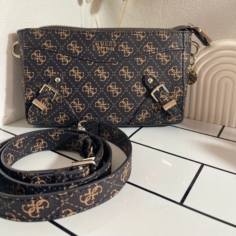 Gu3ss sling bag