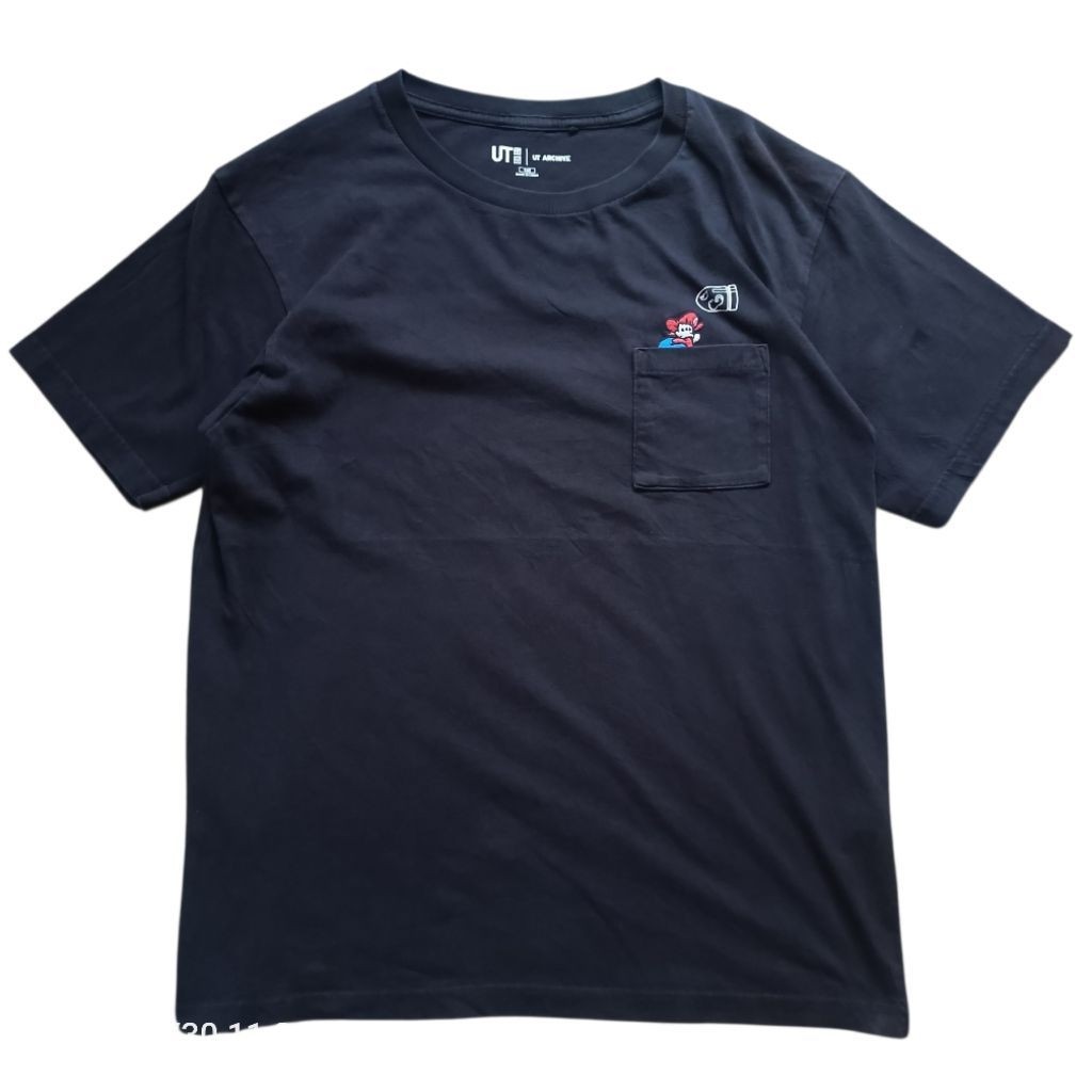 Kaos anak warna Hitam UT kids, Uniqlo x Super Mario ukuran 160