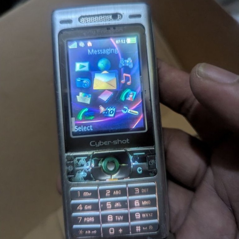 Sony Ericsson K800i White