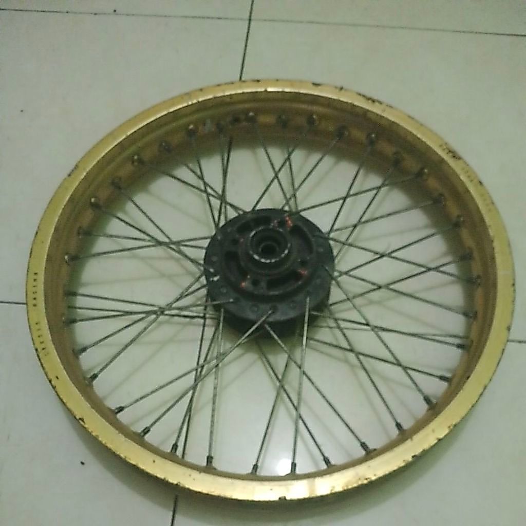 velg rossi italy r 18 u 215