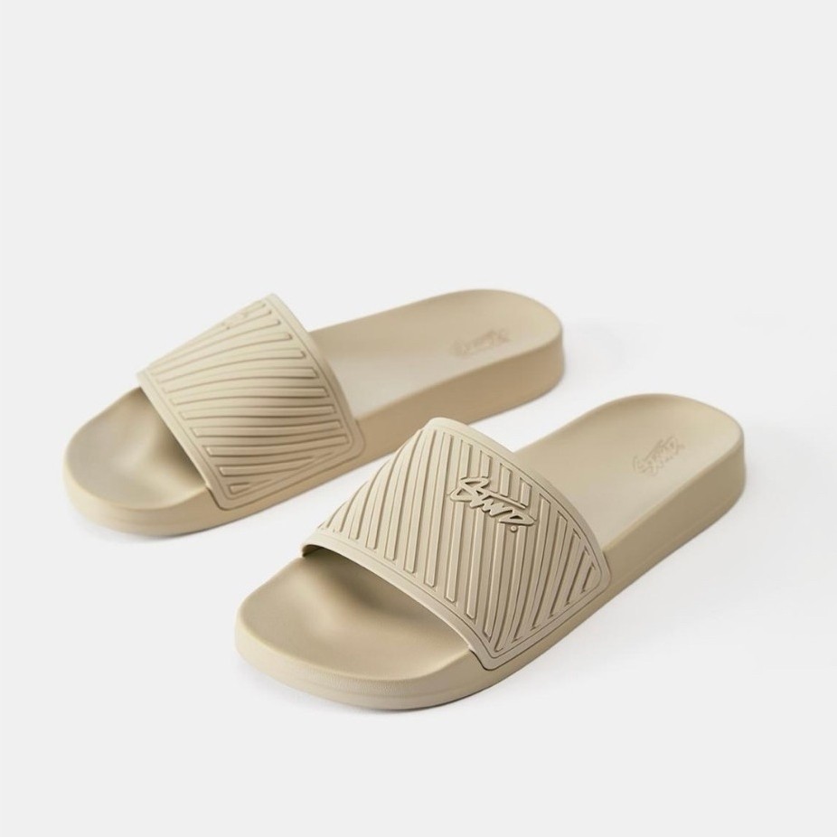 Sendal Cowok STWD Pull&Bear