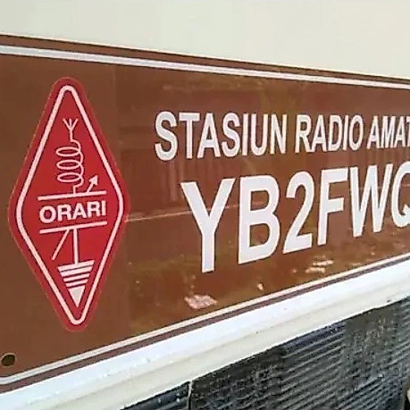 PAPAN CALLSIGN RAPI/ORARI - AKRILIK