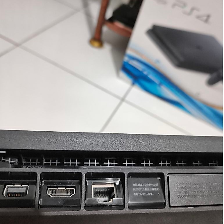 Ps4 slim hen 500 gb second kondisi mulus pemakaian baru 3 bulan