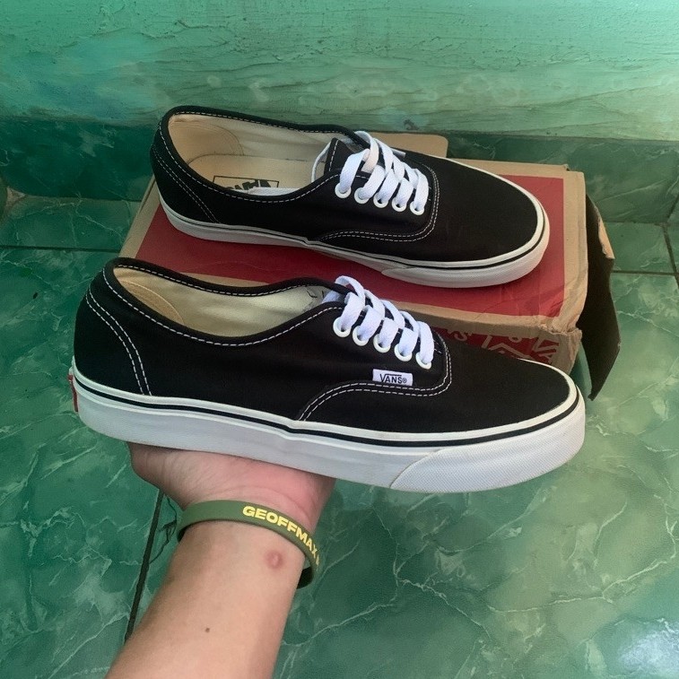 Vans Authentic Black White