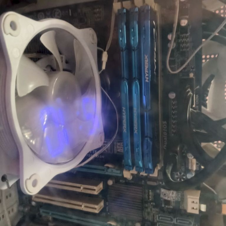 paketan Mobo b75 i5 3570 + ram 24gb 3 keping normal