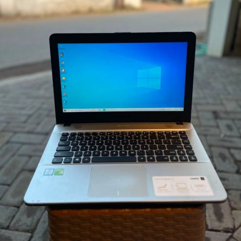 SECOND LAPTOP Asus X441UV || Intel Core i3-6006U @2,00GHz With Nvidia Geforce 920MX || 14"inch HD ||