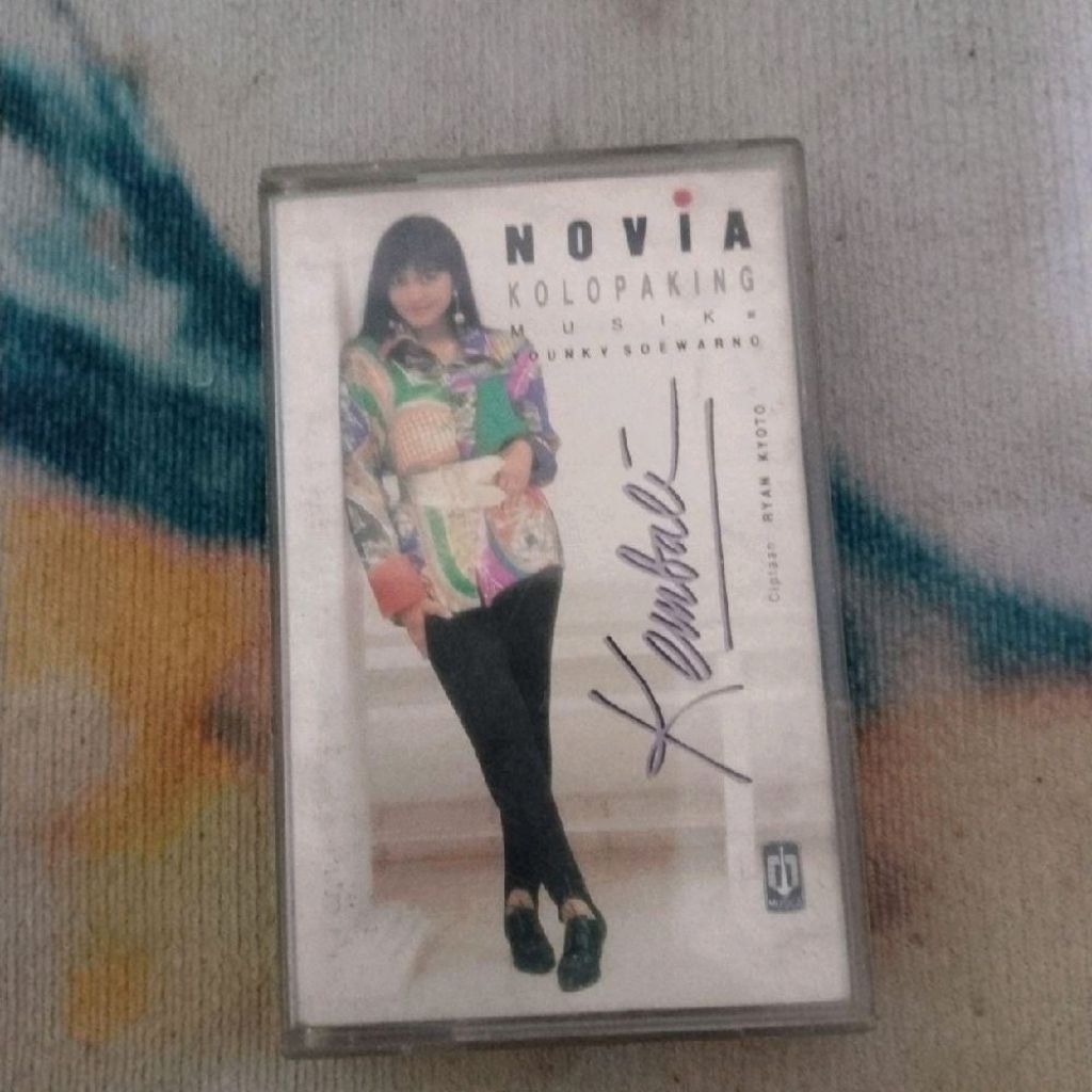kaset pita Novia kolopaking kembali