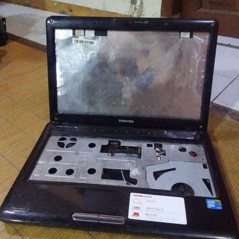 Casing Toshiba L510 Black Fullset