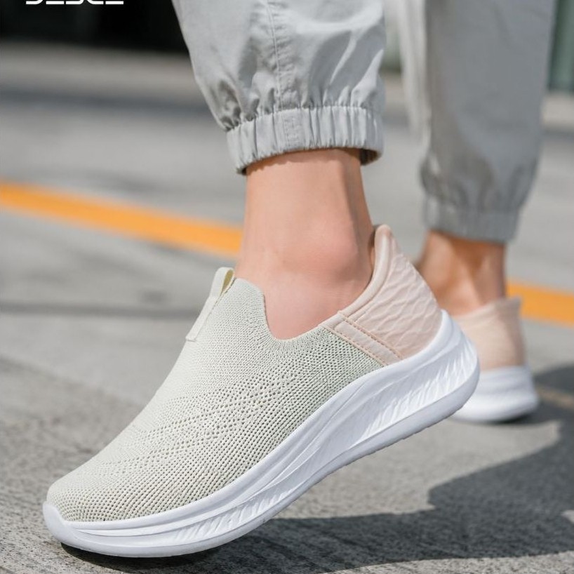 sepatu slop wanita DESLE GRESYA