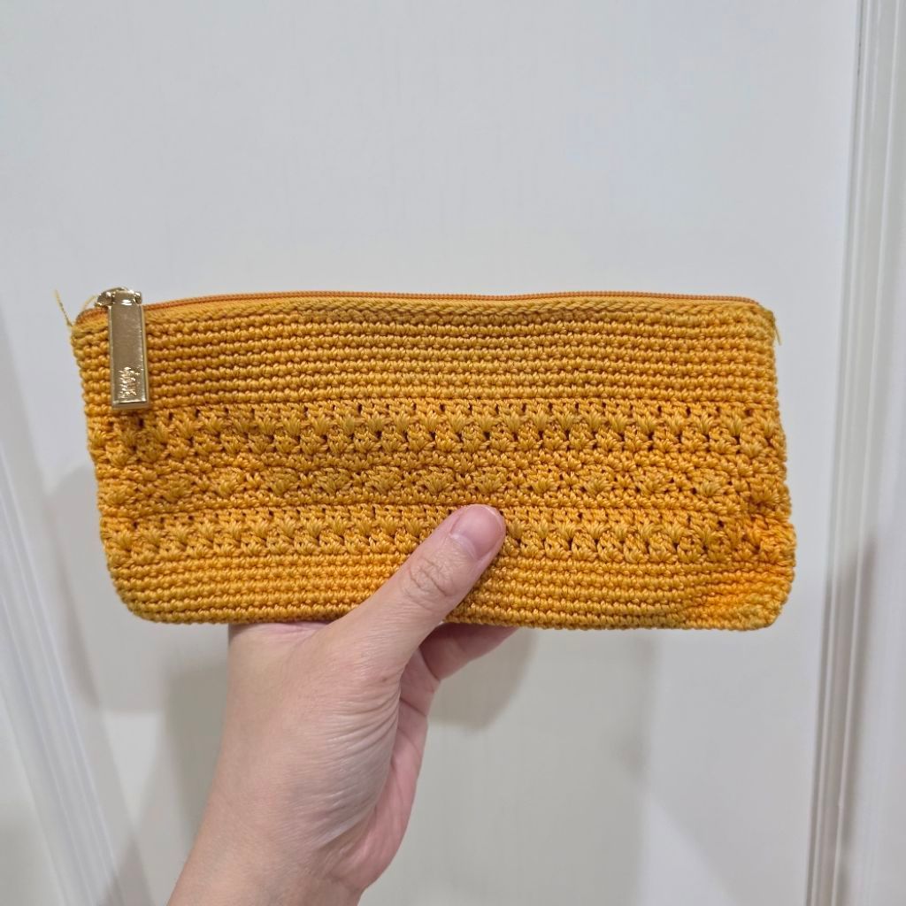 Preloved Dompet Dowa Rajut Anyaman Warna Kuning Mustard Dengan Resleting