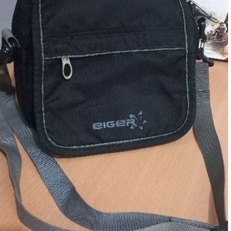 preloved tas selempang wanita eiger
