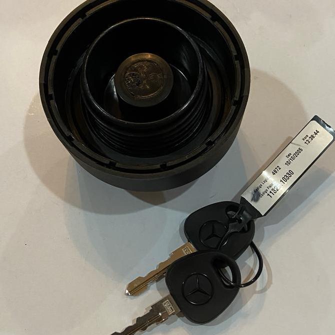 Tutup tangki solar oh1525 fuel cap mercedes benz mercy 1525 orinal
