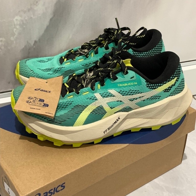 RUNNING TRAIL SHOES- Trabuco 14 Size 40 (Second)