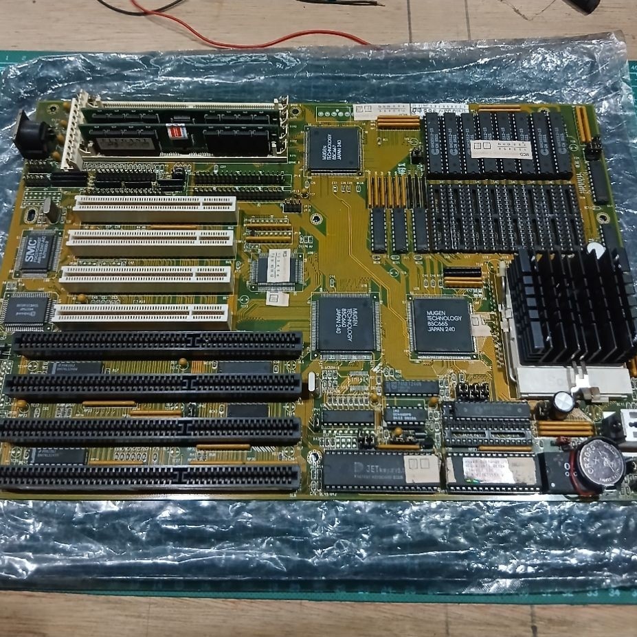 Motherboard intel pentium 90 mhz jadul