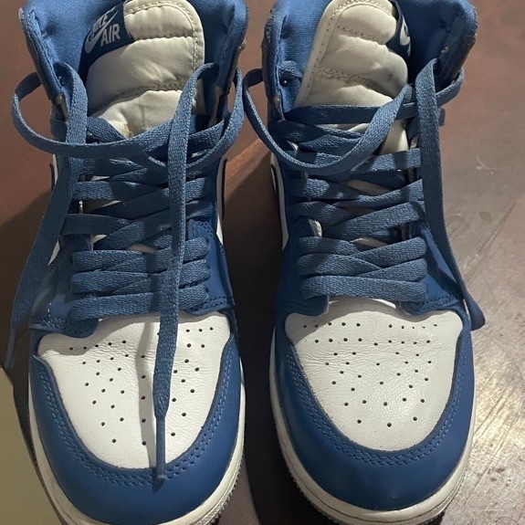 NIKE AIR JORDAN 1 HIGH TRUE BLUE