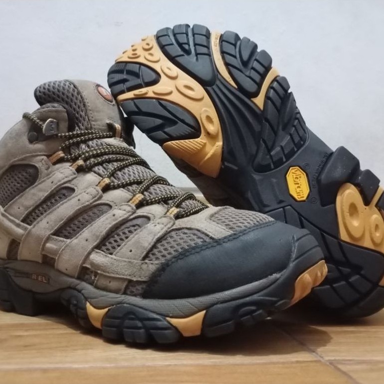 sepatu outdoor/hiking Merrell Moab 3 mid