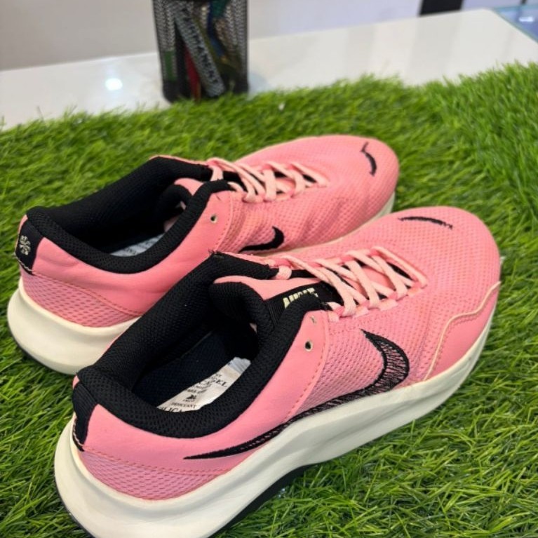 PRELOVED Nike Sepatu Training Wanita Original LEGEND 3 ESSENTIAL