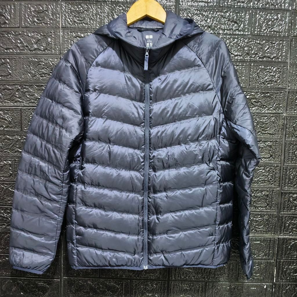 Uniqlo seamless ultra Light down parka jacket