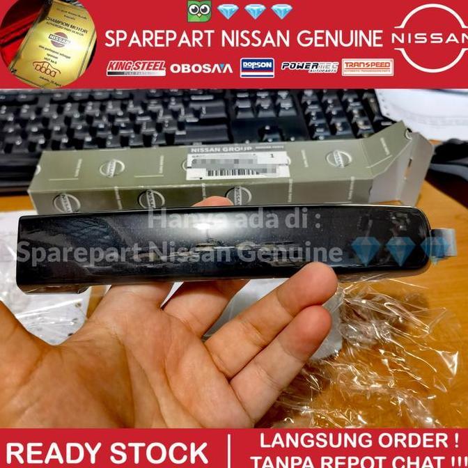 TRIESON NAVARA D40 Gagang Handle Pintu LUAR DEPAN 100% ORIGINAL NISSAN