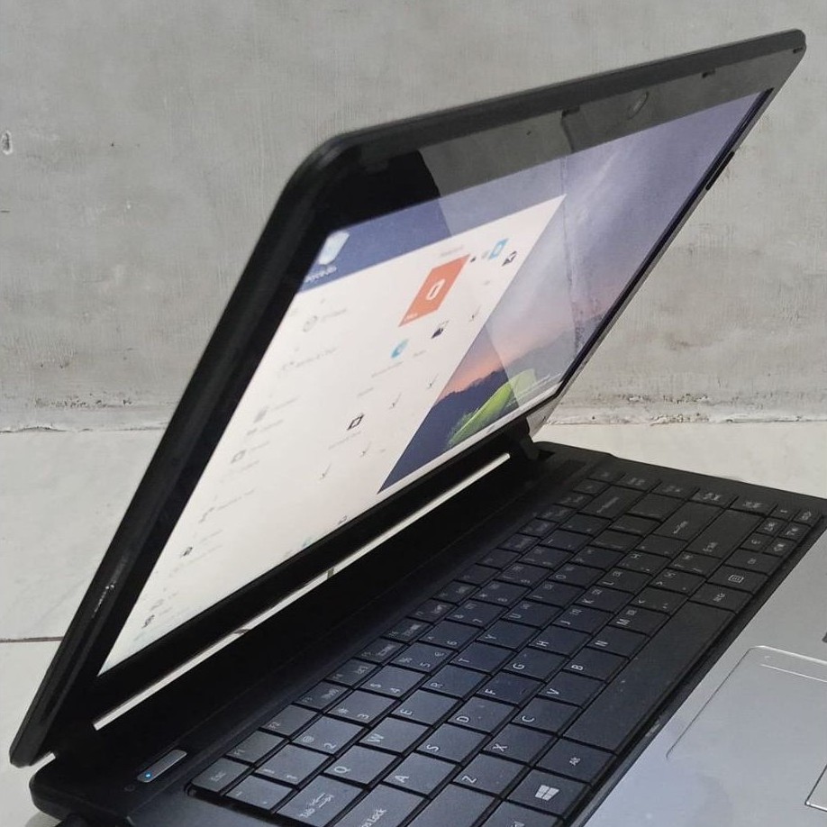 laptop acer intel core i3 ram 8gb  windows 10 normal (bekas)
