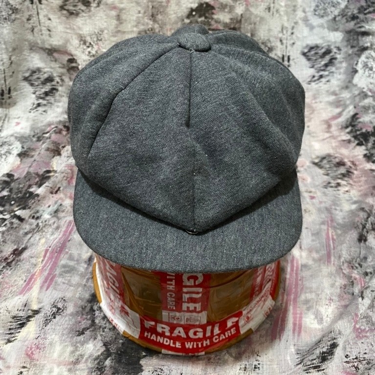 topi newsboy cap