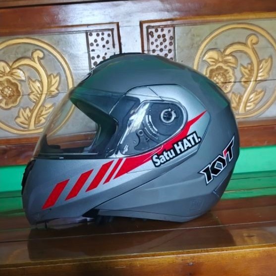 Helm KYT Honda RRX Modular Ukuran L