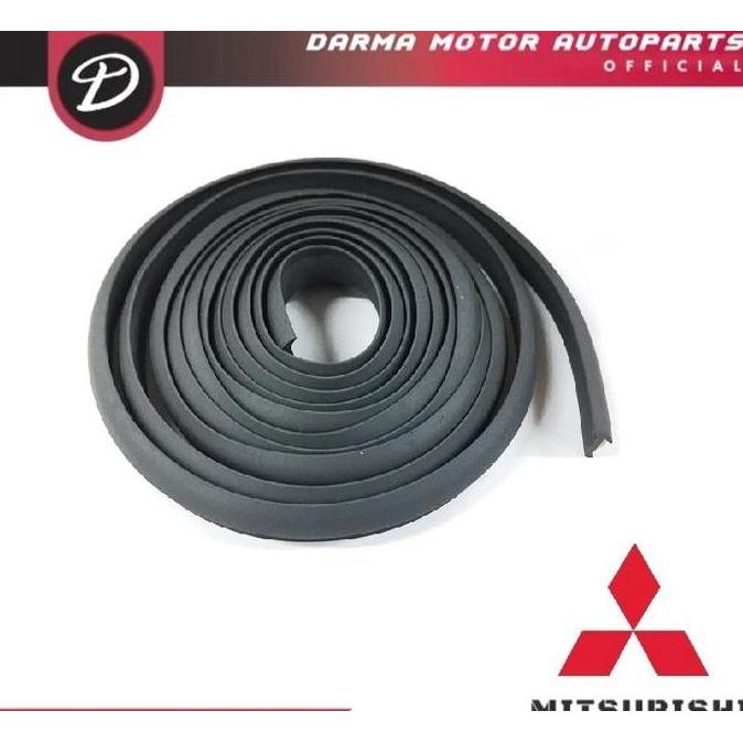 KARET LIST FENDER SPAKBOR TRITON PAJERO SPORT