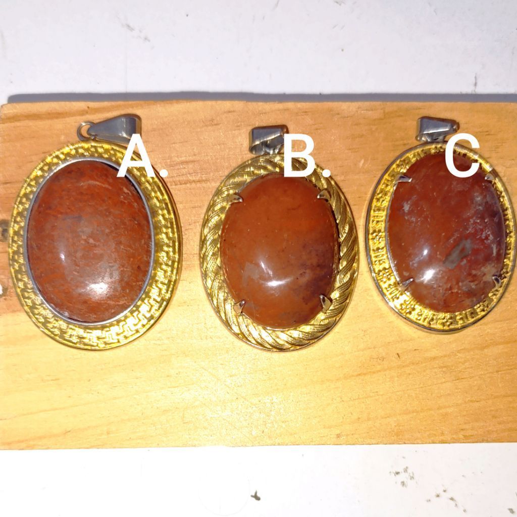 PS 123 Liontin Batu Red Jasper Ati Ayam Pacitan Asli Natural jumbo 40x30 mm Titanium joss