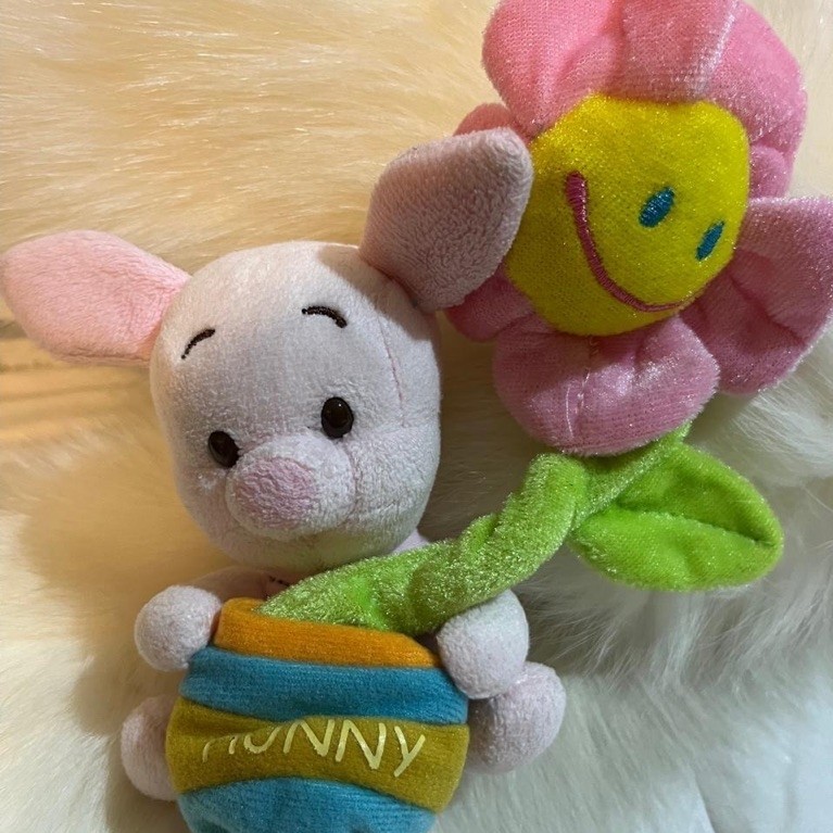 boneka piglet + bunga merk disney baby