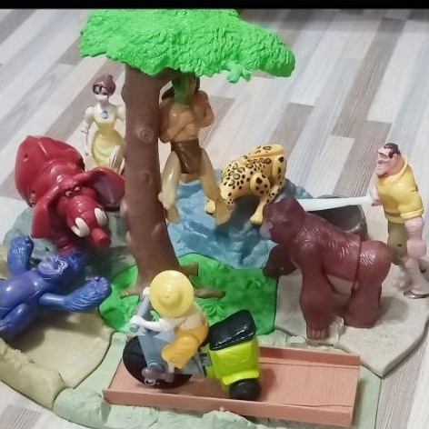 McD Happy Meal Tarzan Complete Set of 8 Like New Loose