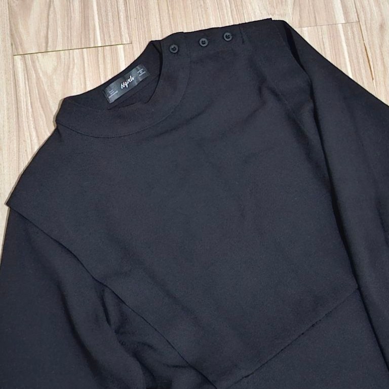 PRELOVED (By 66Girls)