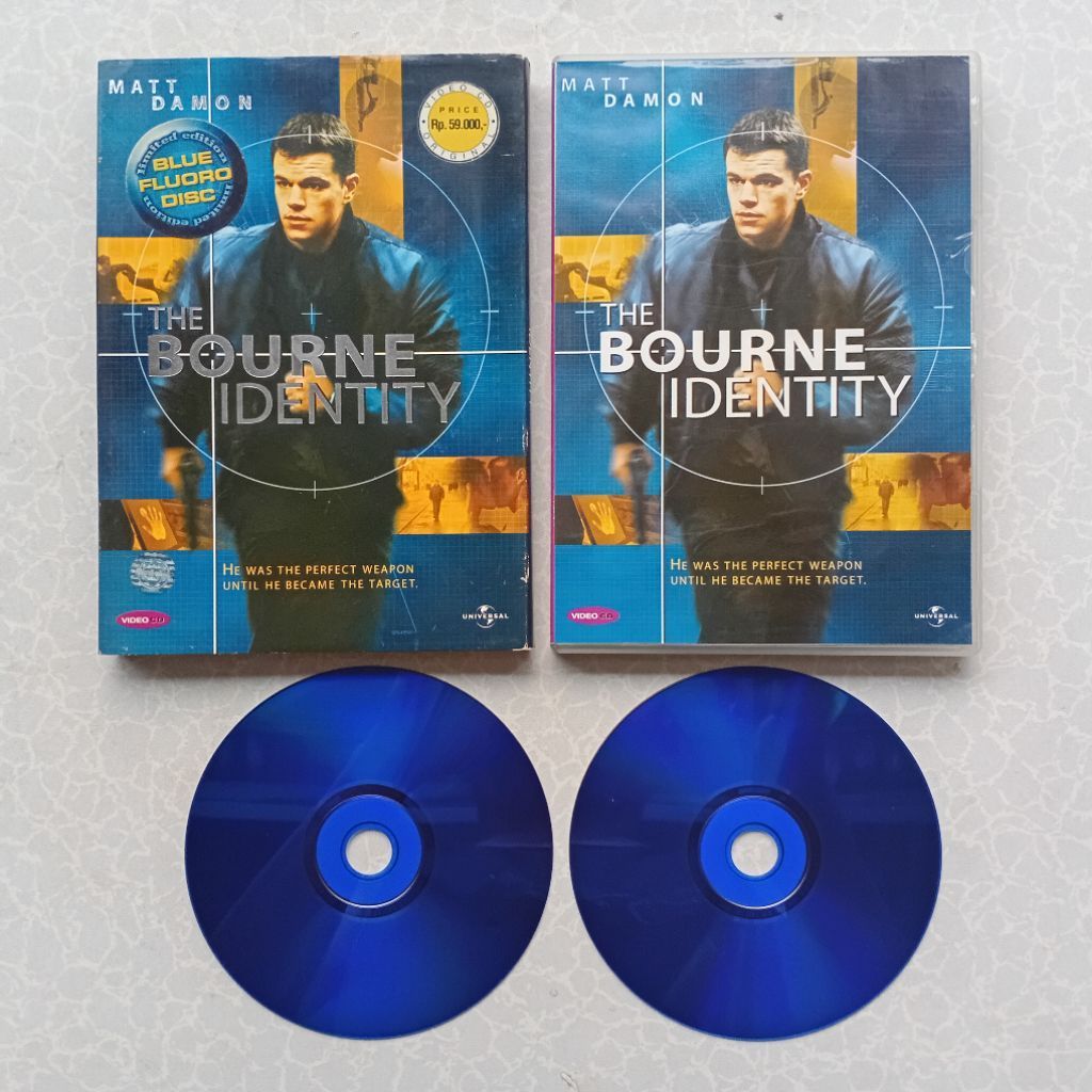 VCD The Bourne Identity Limited Edition Blue Fluoro Disc 2002 Teks Indonesia Original Bekas Bagus
