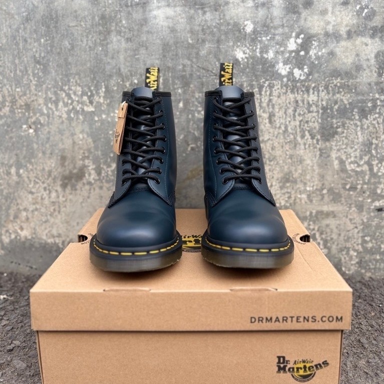 Dr Martens 1460 navy smooth size 42