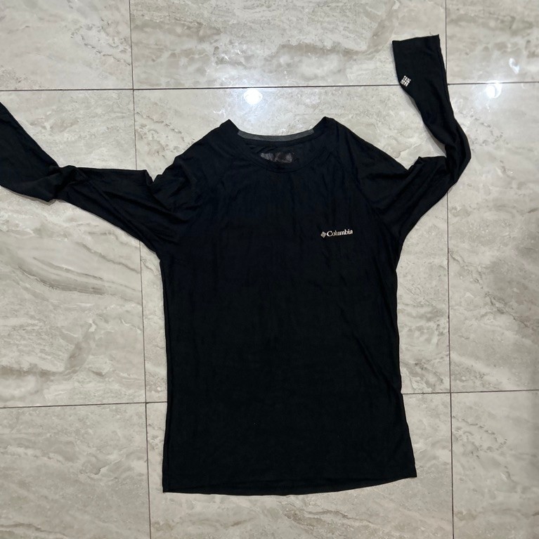 baselayer columbia hitam