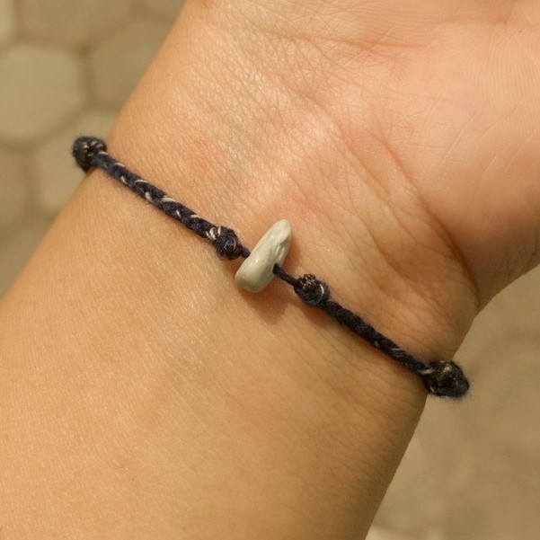 gelang benang manik batu, gelang benang kepang, gelang benang manik