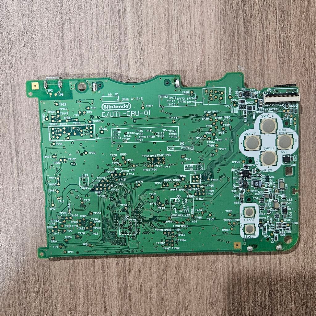 Board Nintendo DSi XL Rusak Junk Mati Total