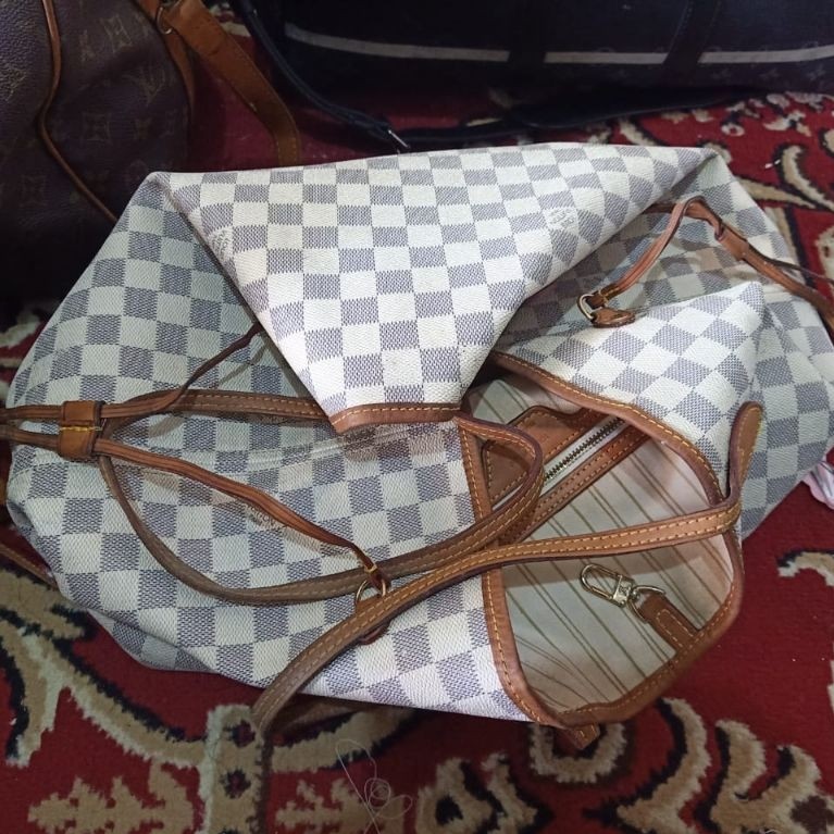 LV Neverfull GM Azur 2015 Preloved