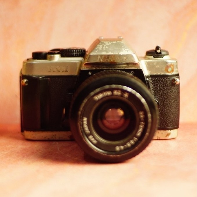 Nikon FM10 SLR Analog Film Camera