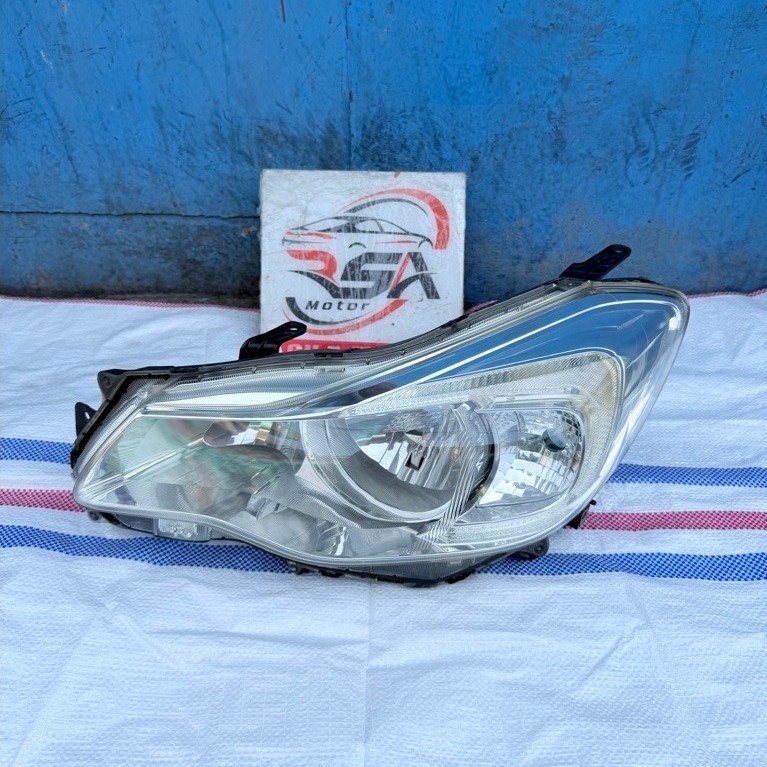Headlamp Lampu Depan Subaru XV Kiri 2012-2015 Original