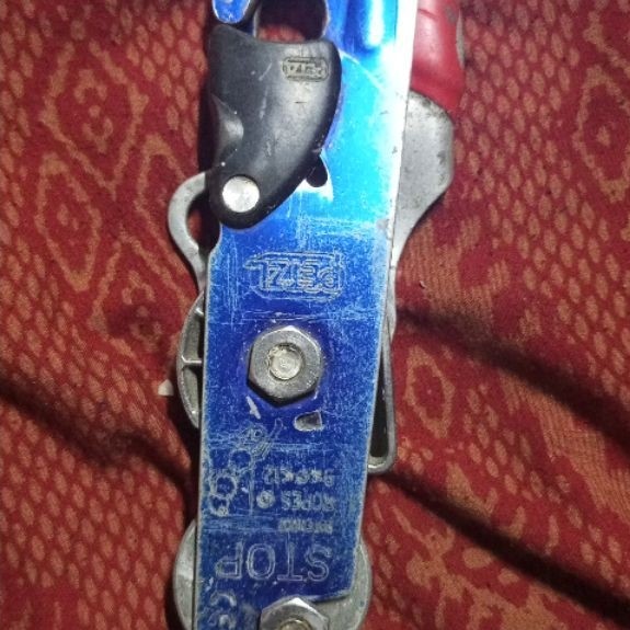 Descender autostop petzl