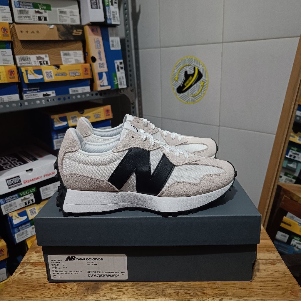 Sepatu Kasual / Daily Shoes - Nb 327 White / Black Unisex