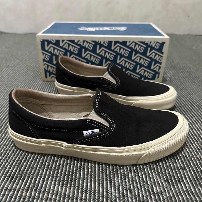 Vans Vault OG slip on LX BW