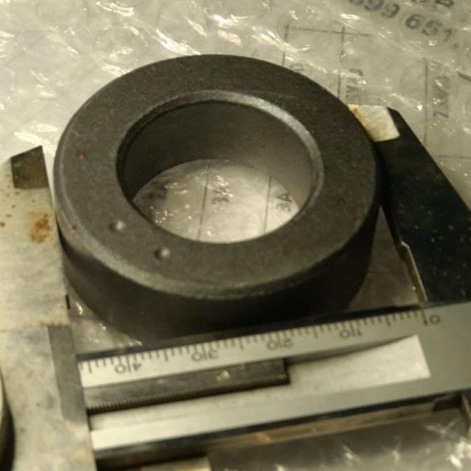 Inti Ferrite Trafo Toroid Diameter 4 Cm