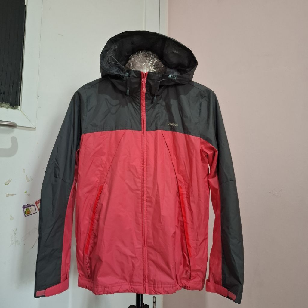 JAKET OUTDOOR REEBOK SECOND