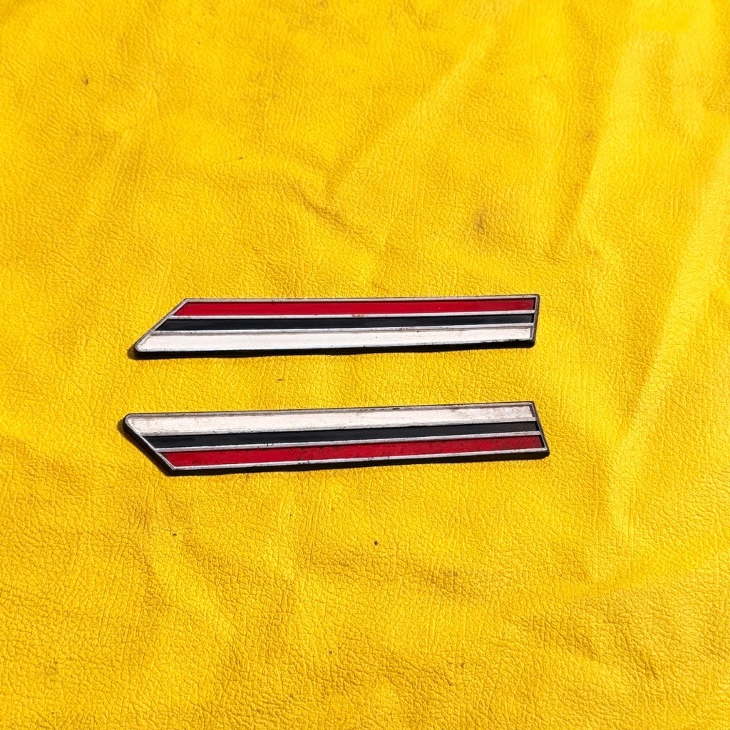 emblem tangki Yamaha V80 super delux robot