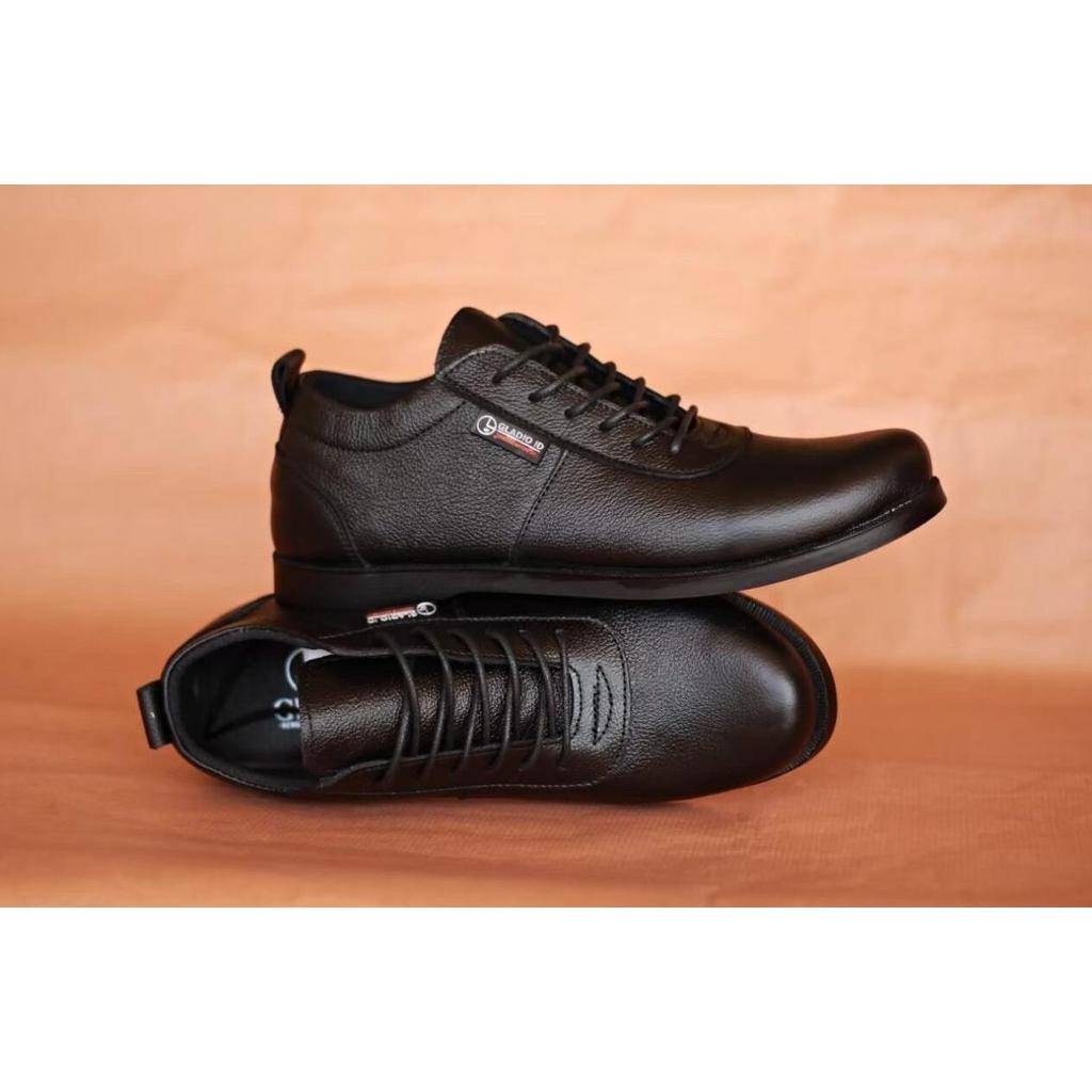 Sepatu Sneakers Formal Pansus Kulit Pria Gladio Bareto Hitam Coklat