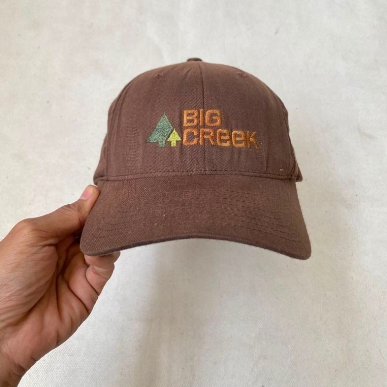 Topi Baseball Fitted Cap Big Creek by Yupoong